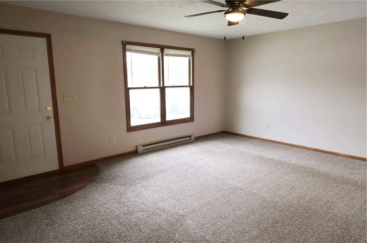 8 Westside Ct #8 - Photo 2 of 28