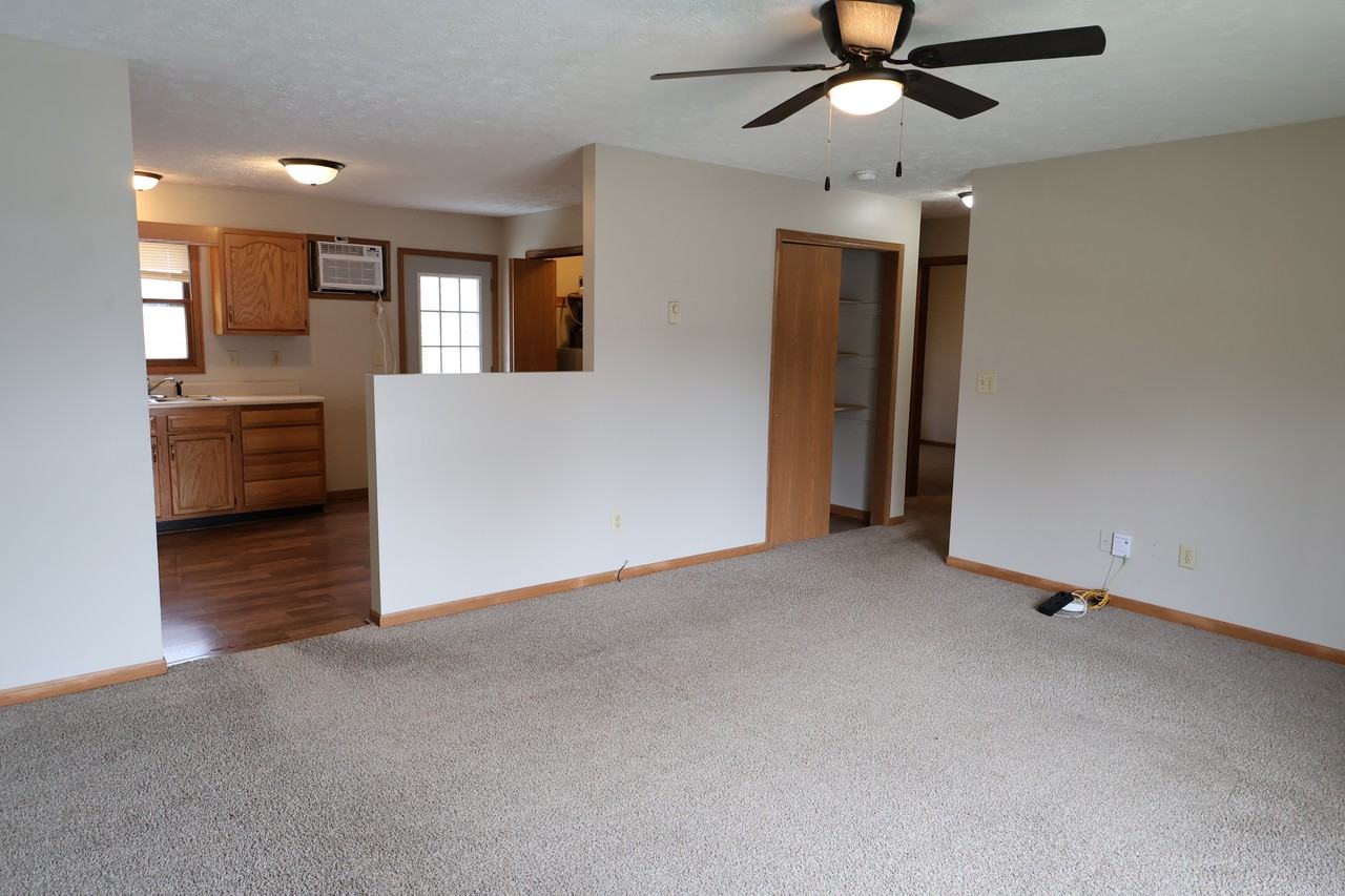 8 Westside Ct #8 - Photo 6 of 28