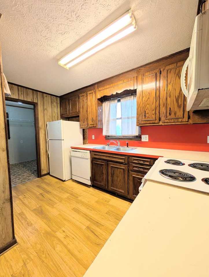 6003 Sunrise Dr - Photo 5 of 28