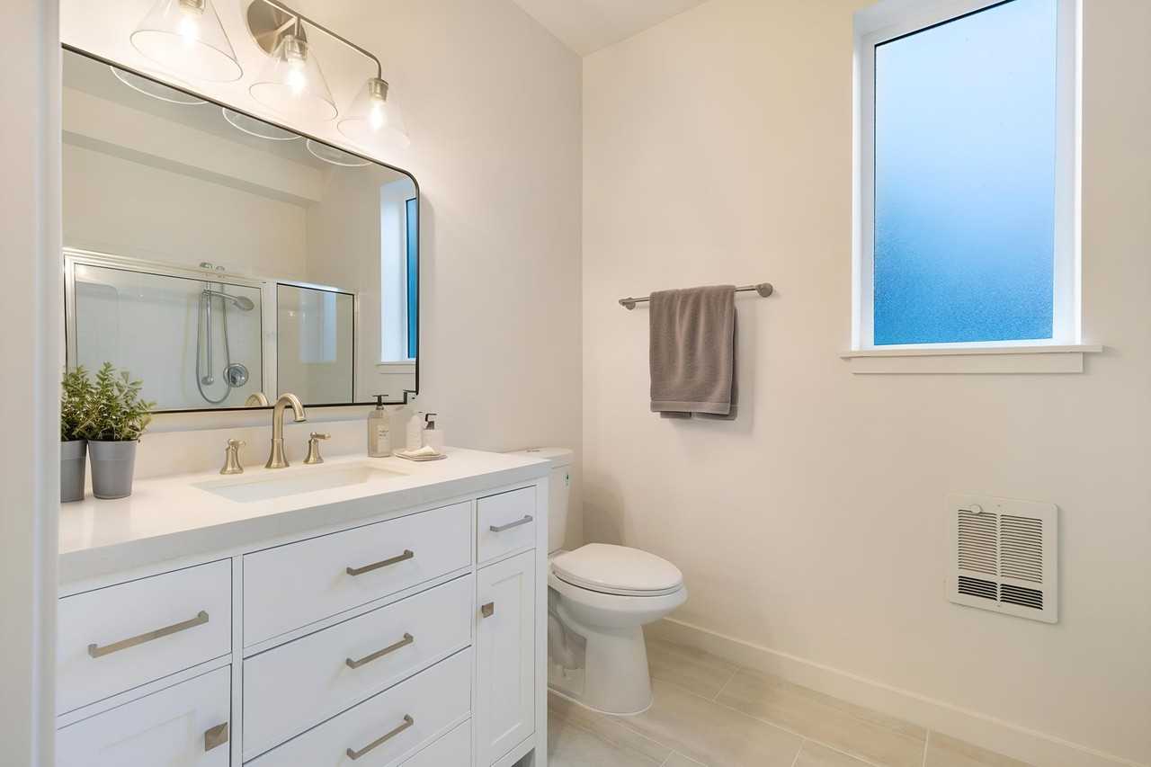 Creekside Apartments - Photo 5 of 50