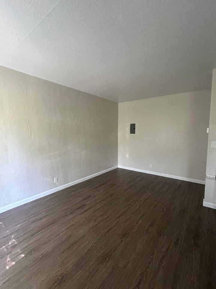 10 and 12 San Pablo Ave - Photo 7 of 11