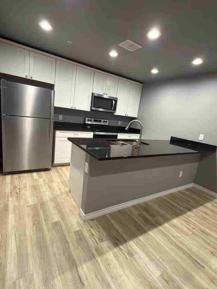 9114 Royal Lane - Photo 7 of 50