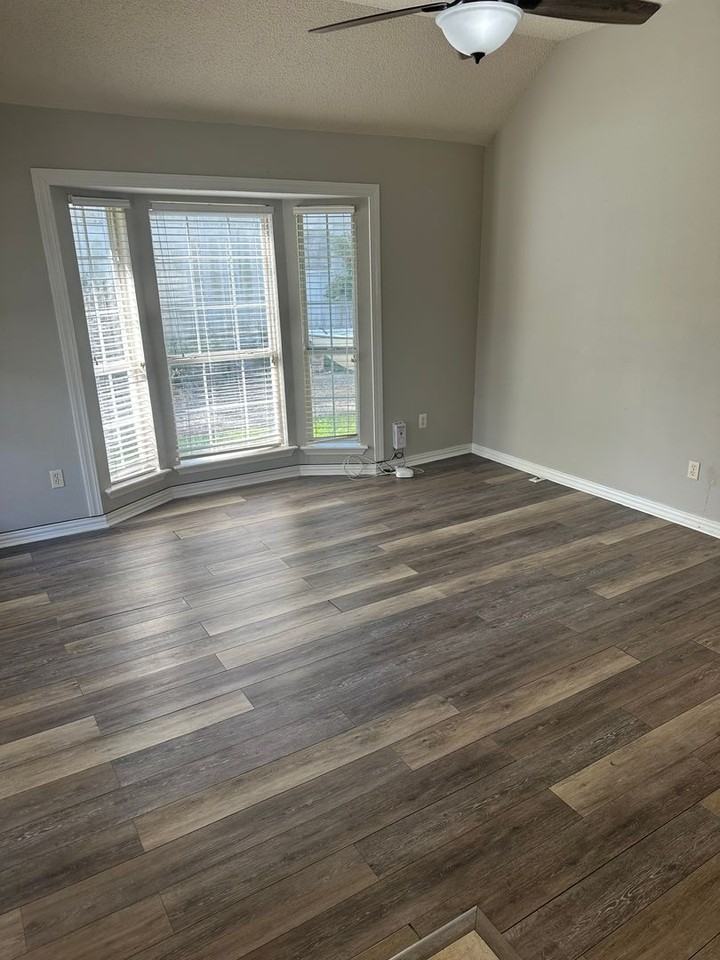 70403 L St - Photo 6 of 12