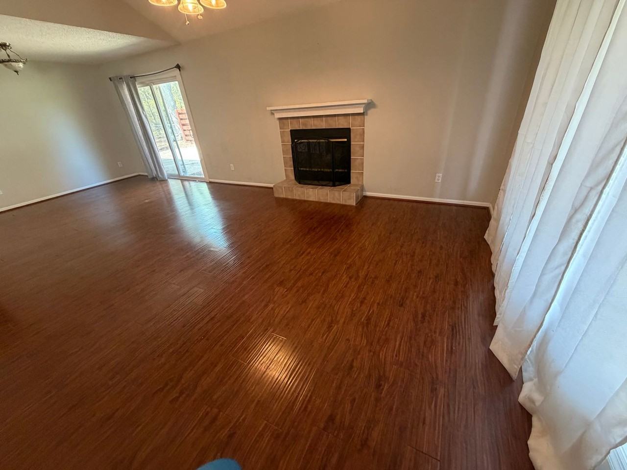 812 Ridgewood Way - Photo 2 of 21