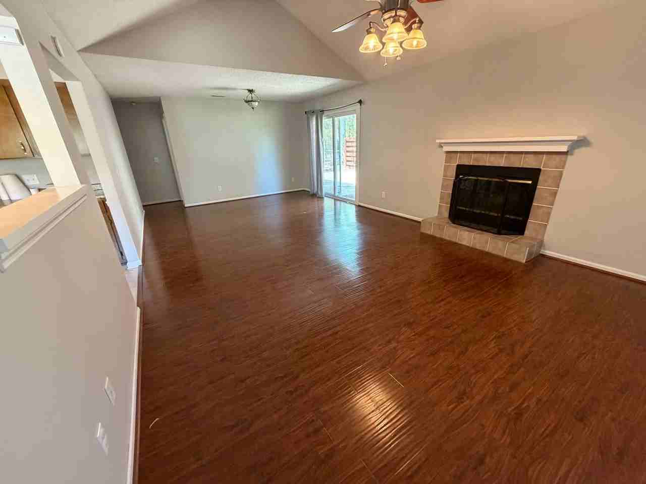 812 Ridgewood Way - Photo 3 of 21