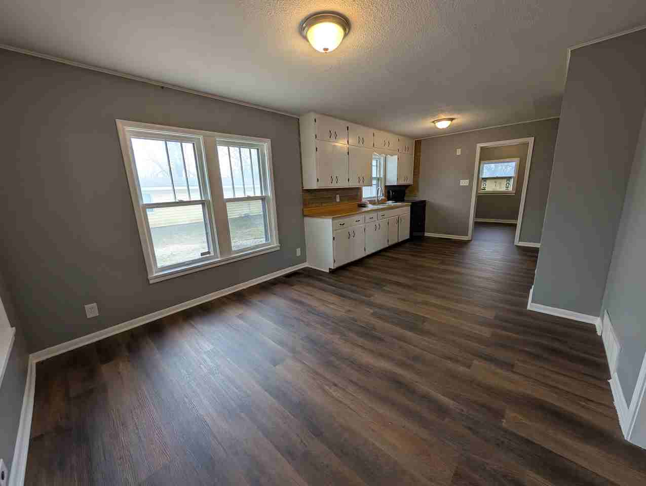 415 Sw Watson Ave #1 - Photo 2 of 16