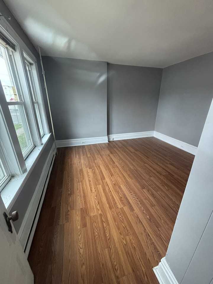 1725 Revere St #1 - Photo 2 of 4