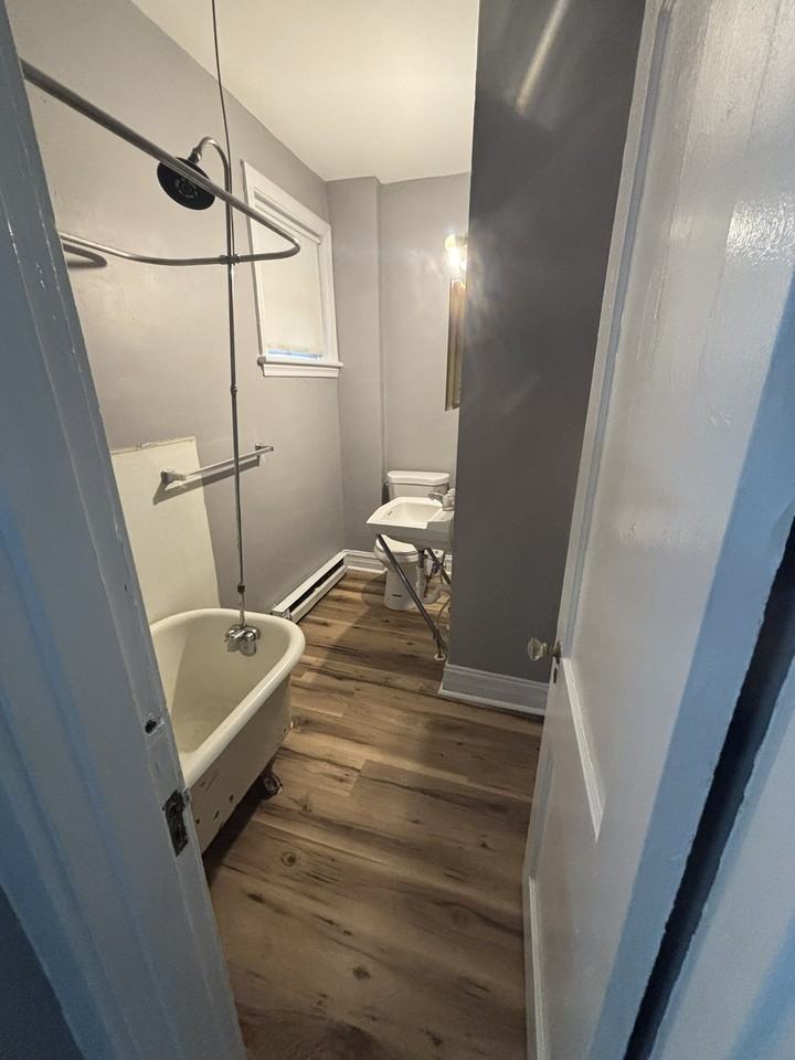 1725 Revere St #1 - Photo 4 of 4