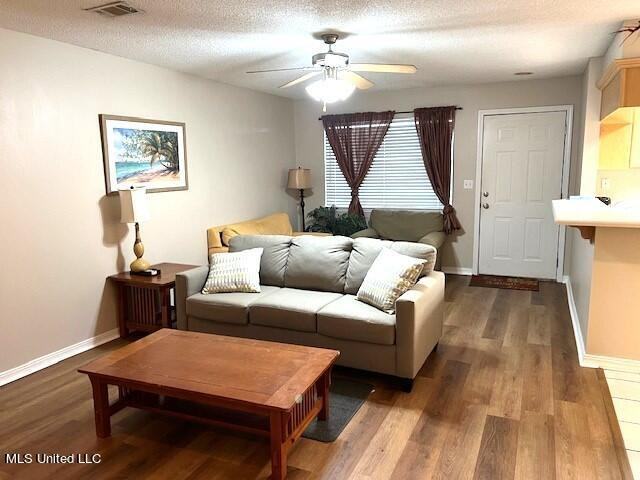3230 Cumberland Road - 213Unit 213 #213 - Photo 2 of 50