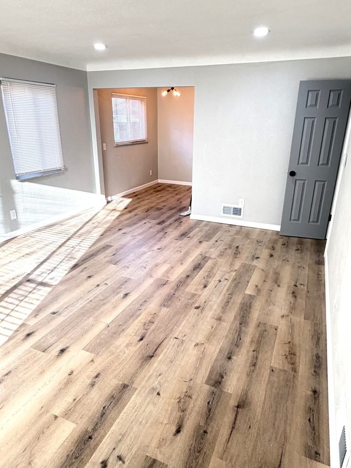 3640 Douglas Rd #2 - Photo 4 of 11