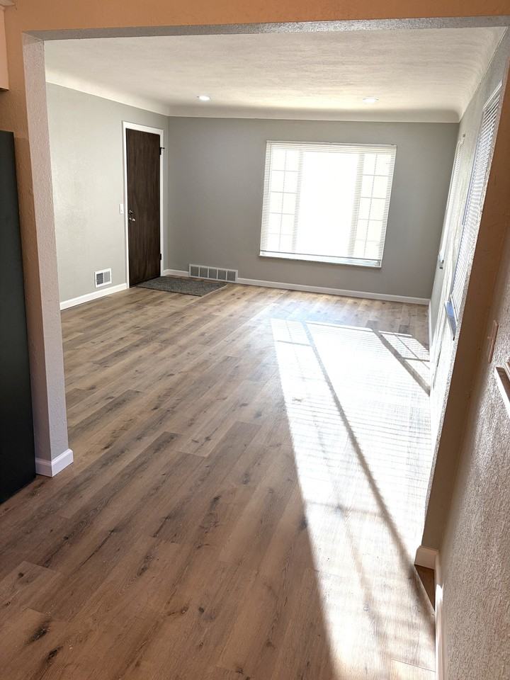 3640 Douglas Rd #2 - Photo 6 of 11