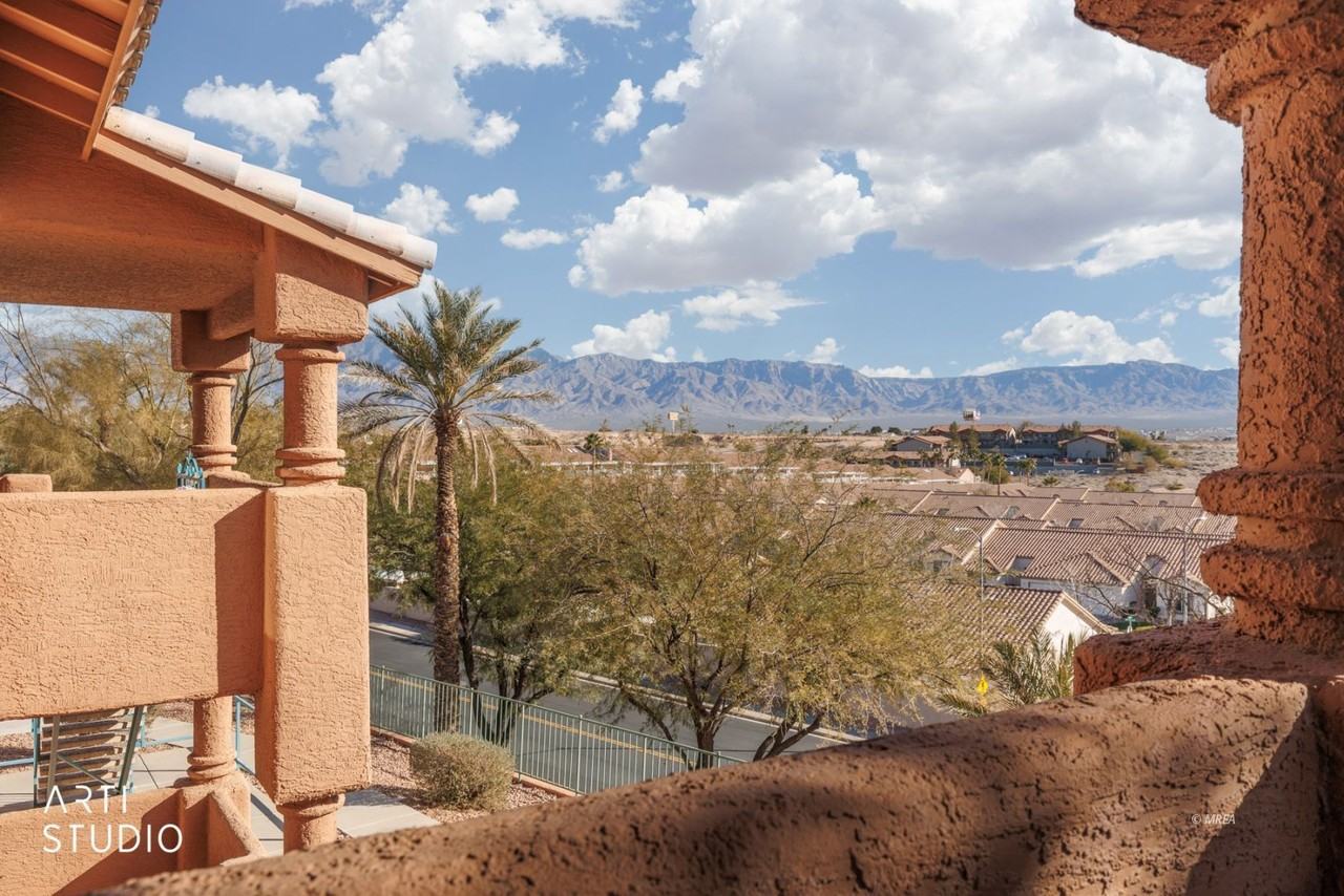 801 Mesquite Springs Dr #1 - Photo 4 of 20