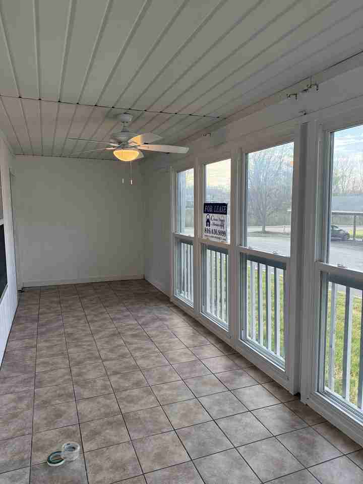 6826 N Olive St #1 - Photo 3 of 20