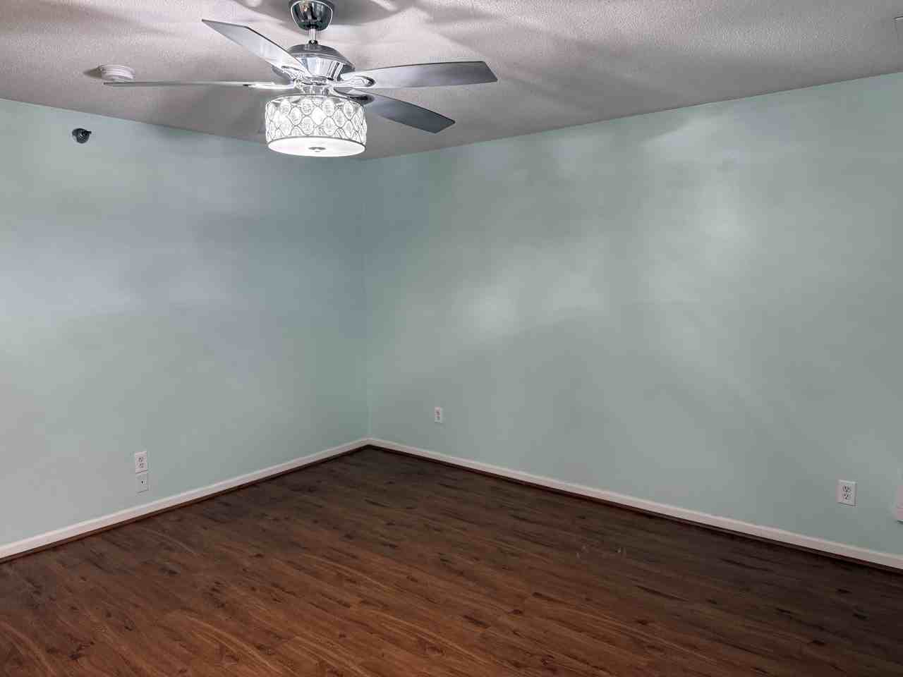 6826 N Olive St #1 - Photo 5 of 20