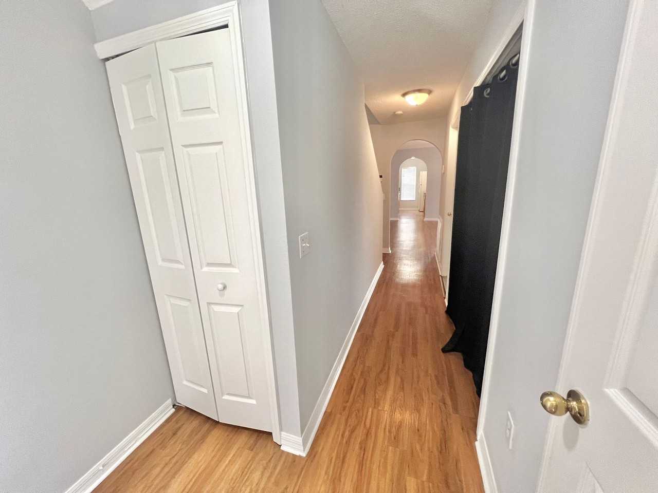 4679 Ashburn Square Dr - Photo 3 of 28