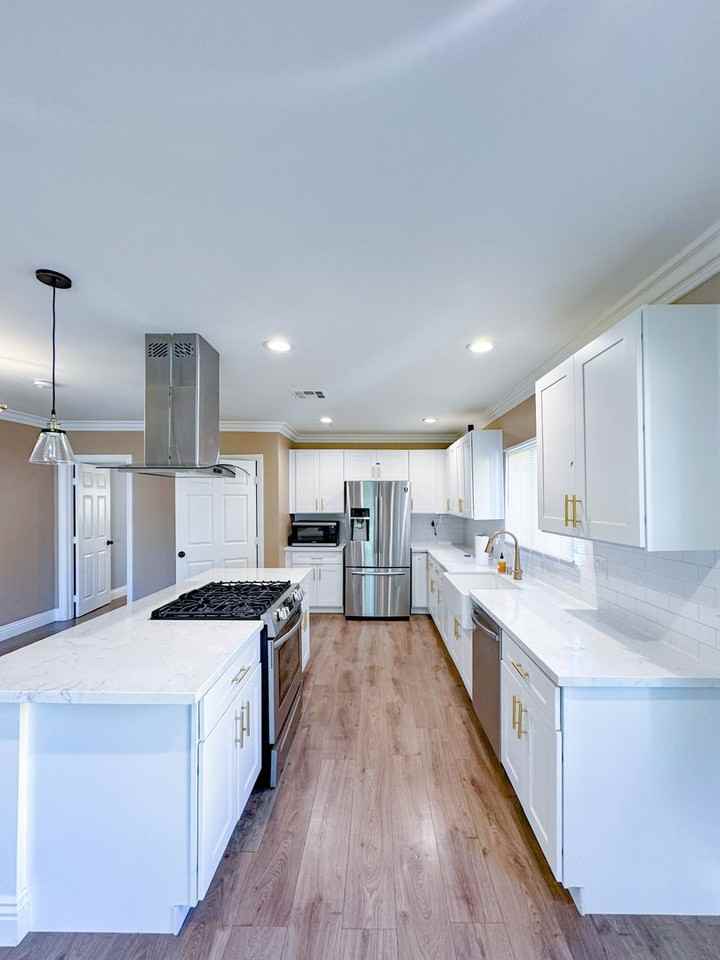 3017 W 84th St - Photo 3 of 18
