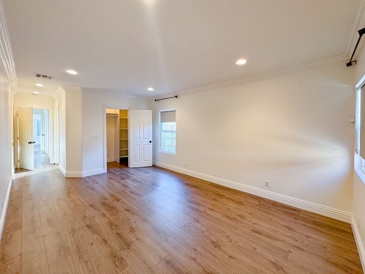 3017 W 84th St - Photo 7 of 18