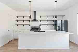 featured image of 6605 North Ave