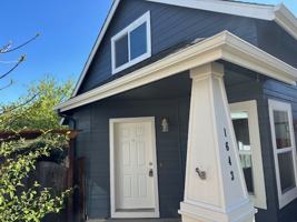 featured image of 1643 Hamlet Ln