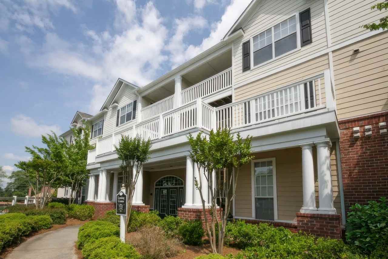 Crystal at Hamilton - Photo 3 of 12