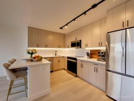 featured image of 8 Locksley Ave