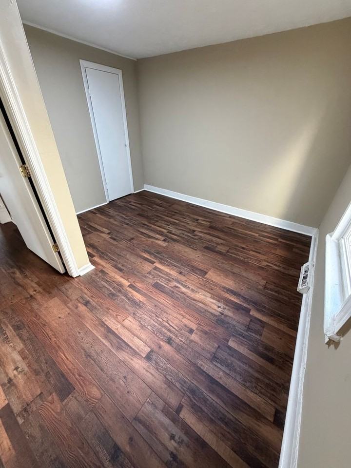 313 Wadsworth St - Photo 6 of 11