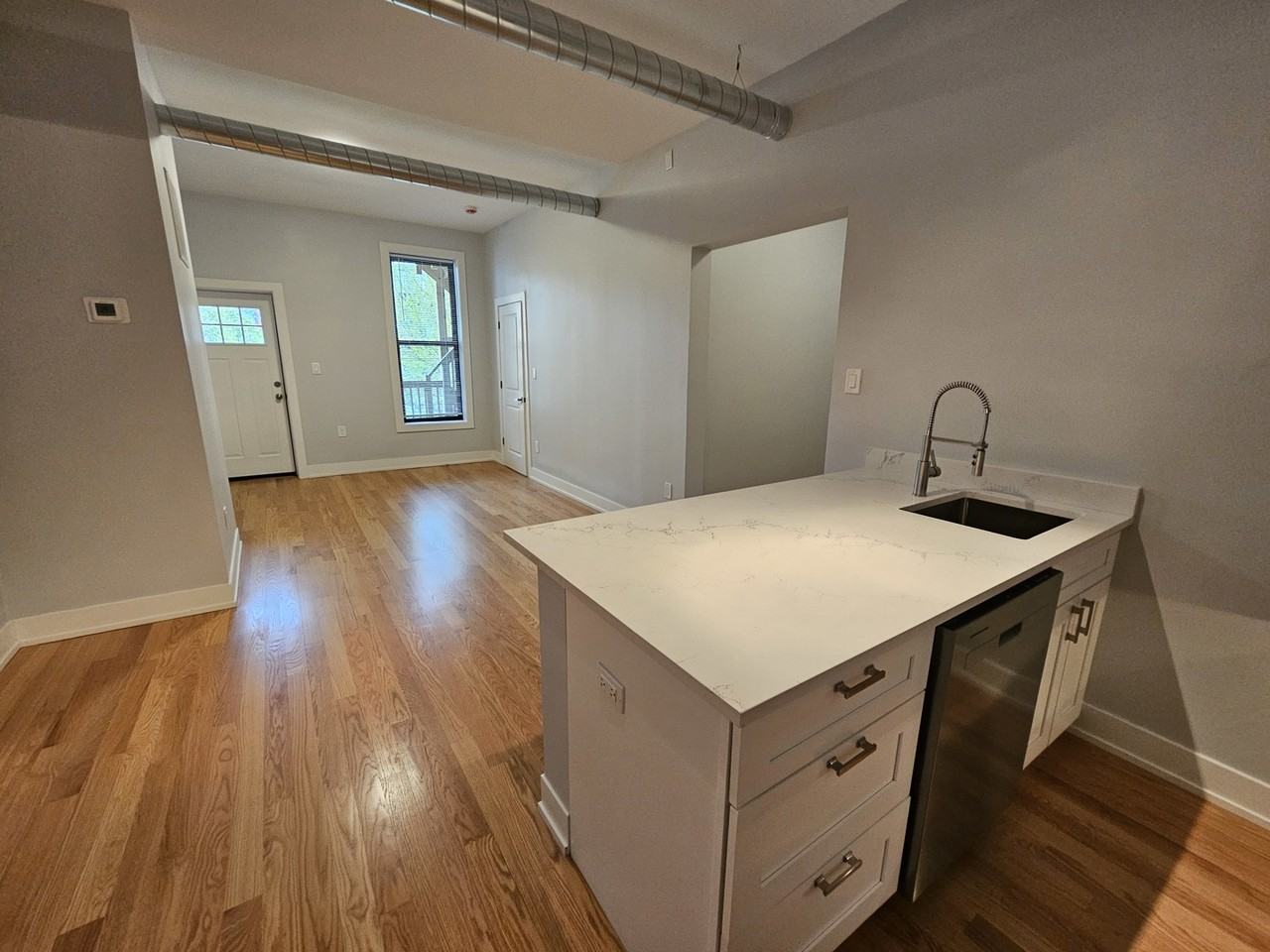 1415 West Erie Street #3R - Photo 3 of 12