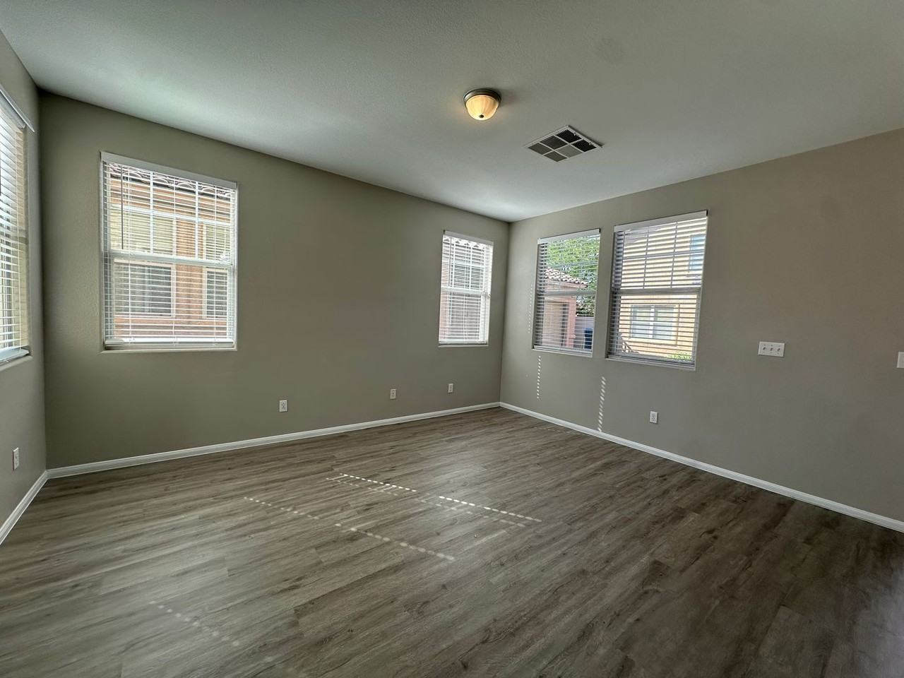 549 Fork Mesa Ct - Photo 2 of 16