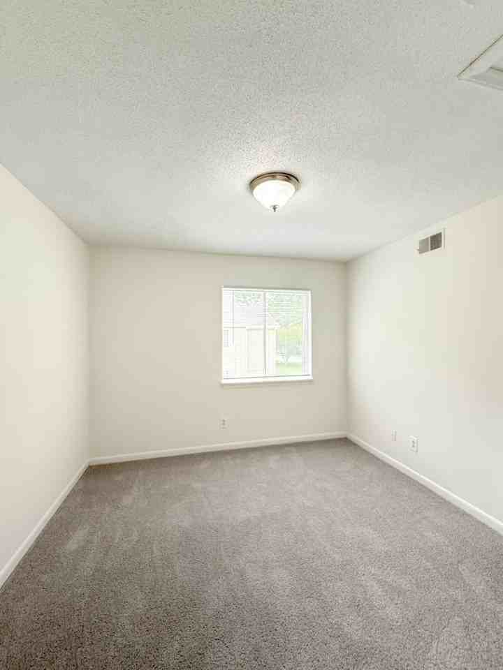 Brynn Marr Village - Photo 6 of 8