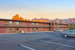 featured image of 150 Sombart Ln