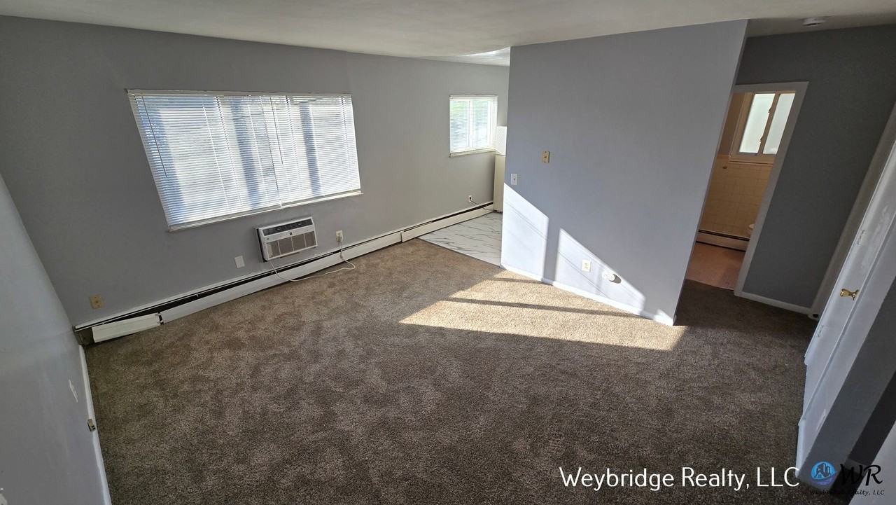 2504 White St #5 - Photo 3 of 9