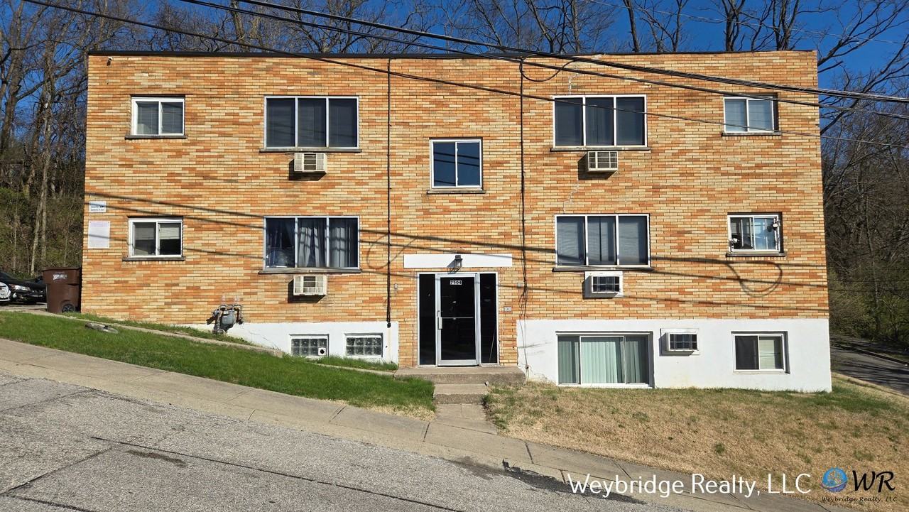 2504 White St #7 - Photo 2 of 12