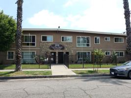 featured image of 2032 W Linden St