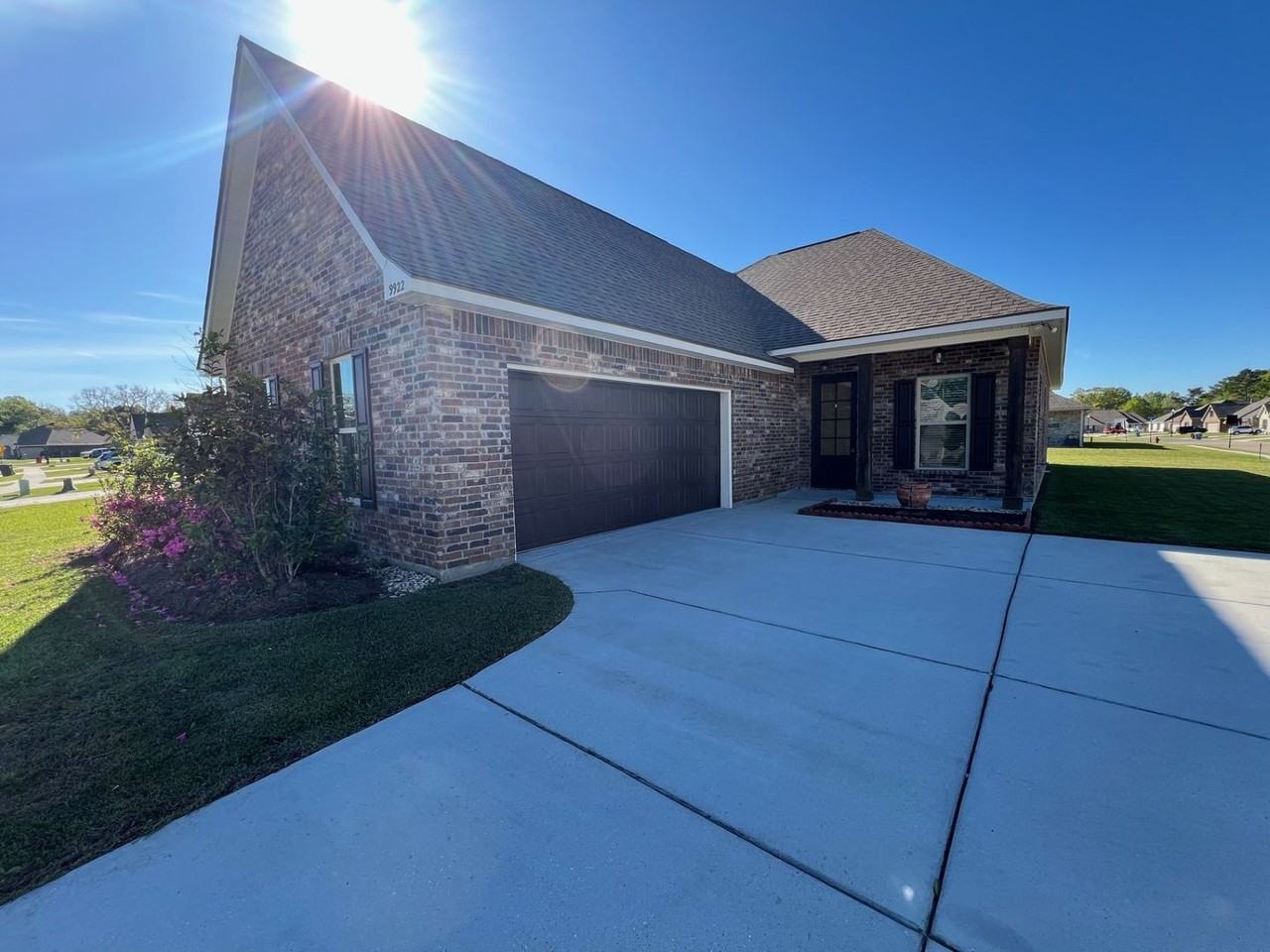 9922 Stratford Dr - Photo 2 of 21