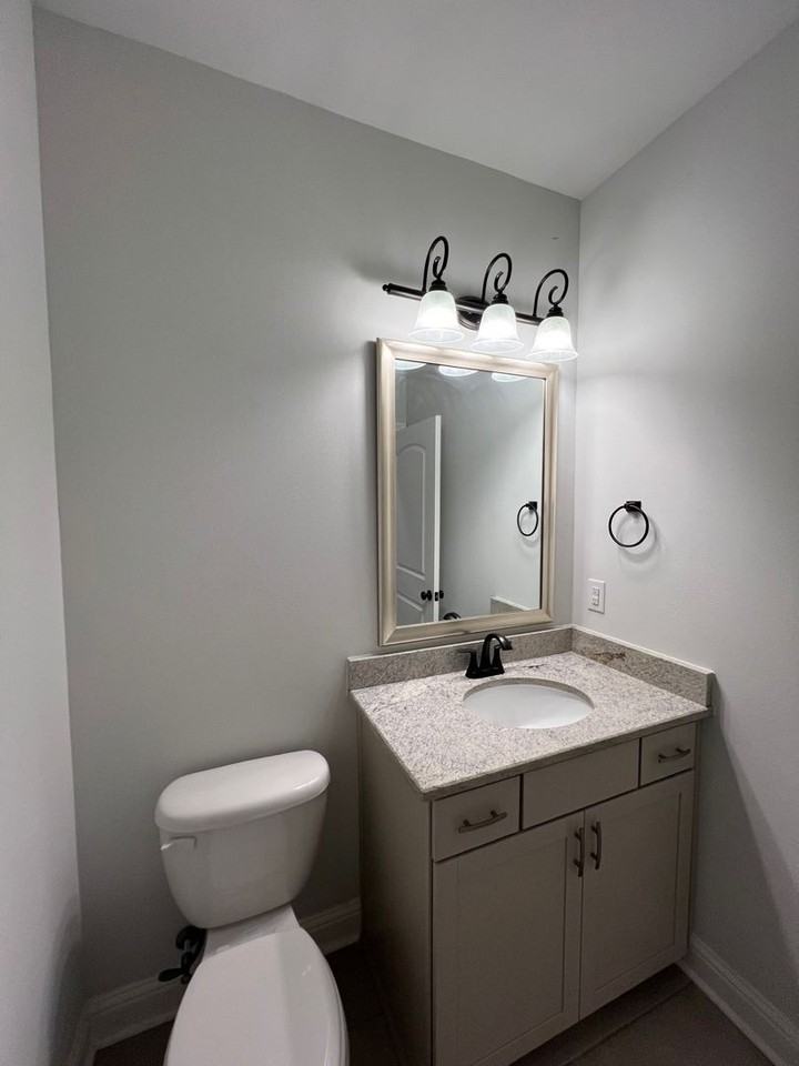 9922 Stratford Dr - Photo 6 of 21