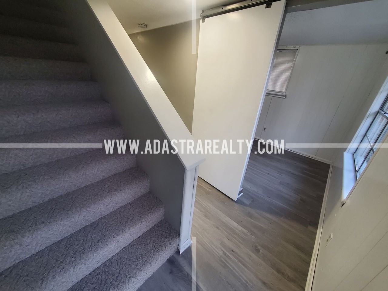 9414 Ballentine St - Photo 2 of 20