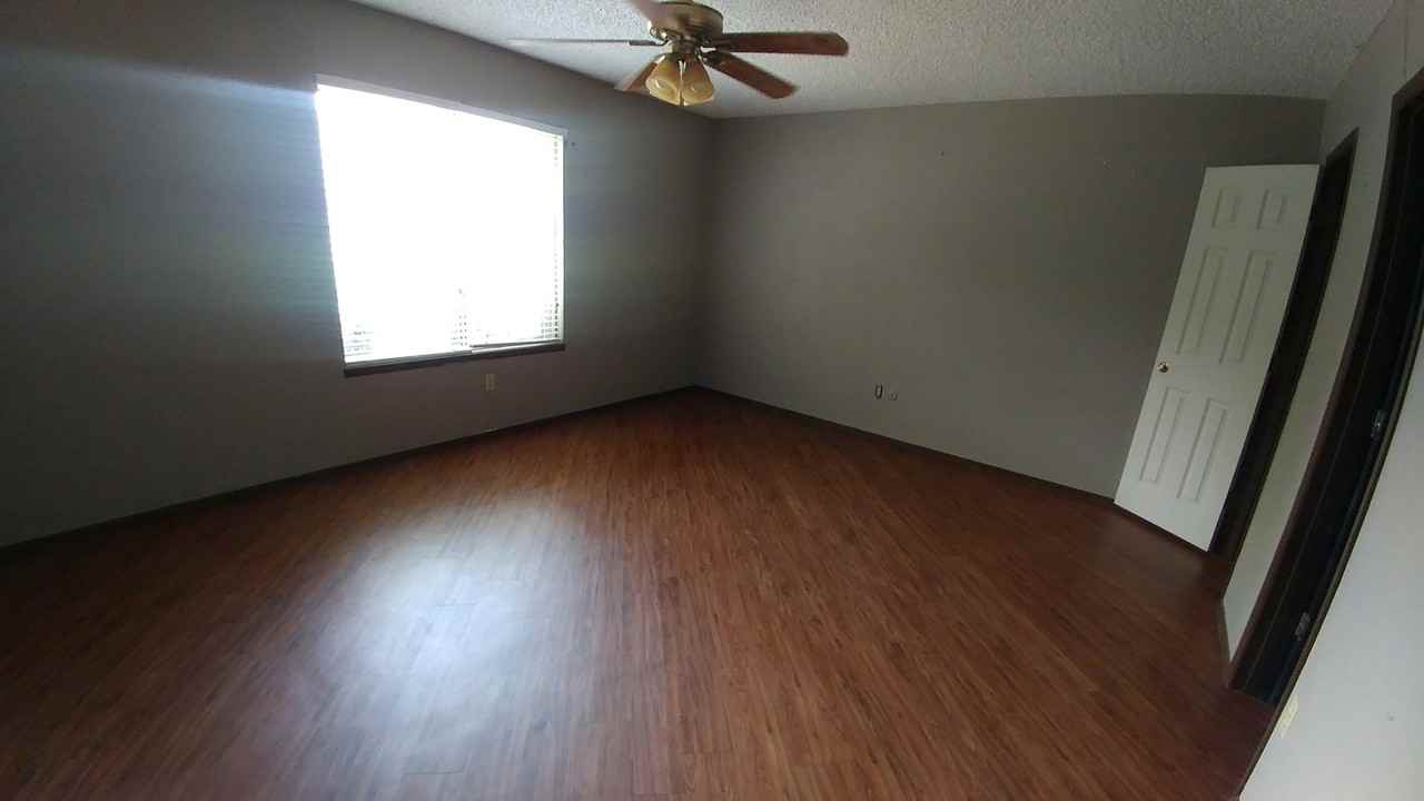 503 Dean Ct - Photo 6 of 11