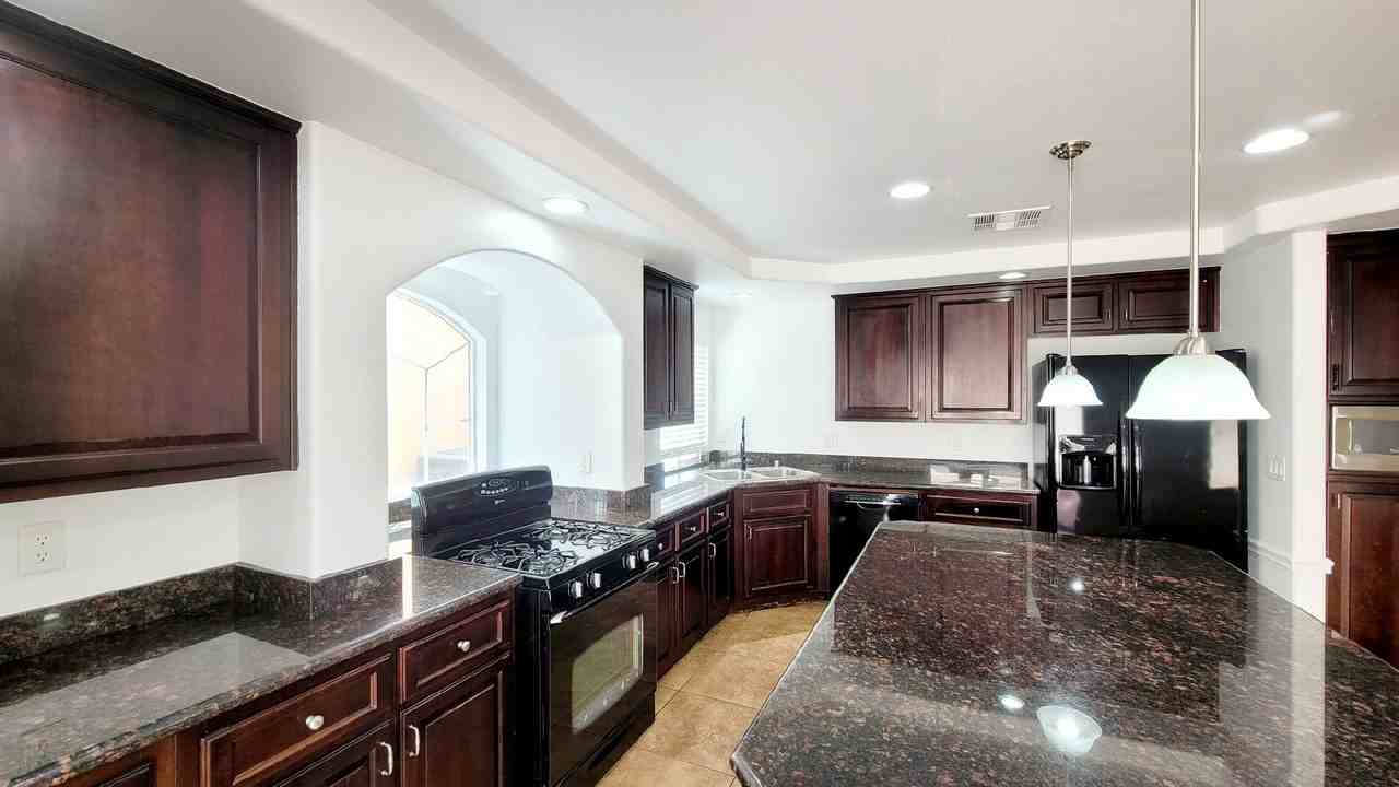 6786 Lydian Ct - Photo 7 of 21