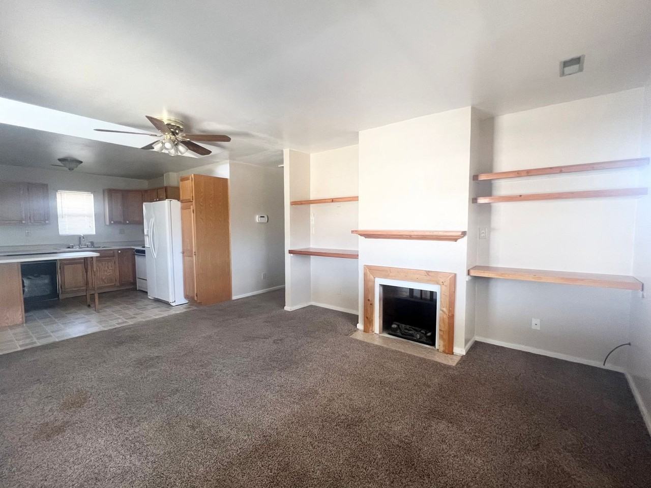 3229 Coleman St - Photo 2 of 8