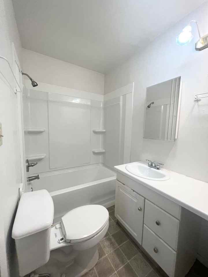 3229 Coleman St - Photo 5 of 8