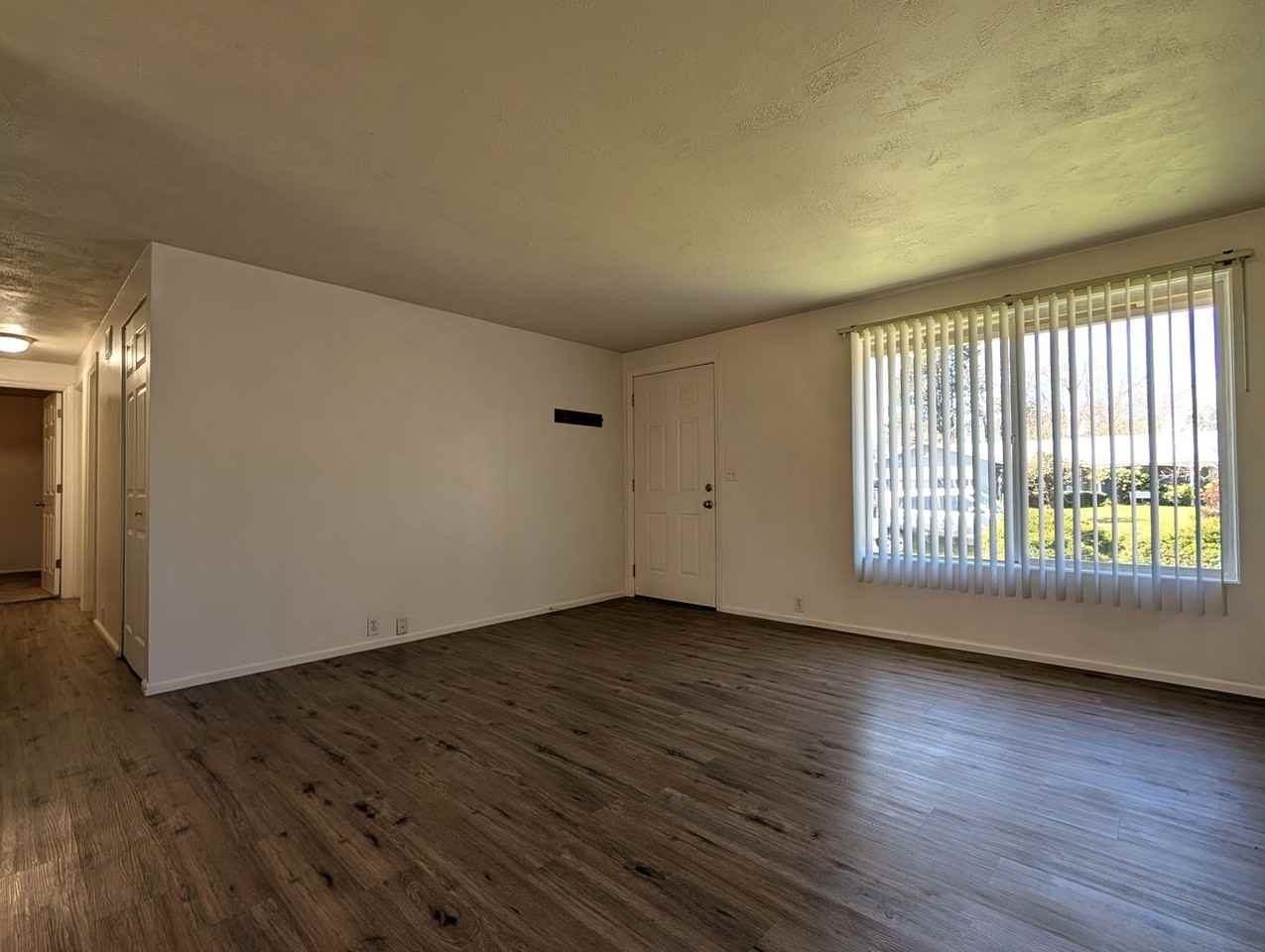 2549 York St - Photo 7 of 25