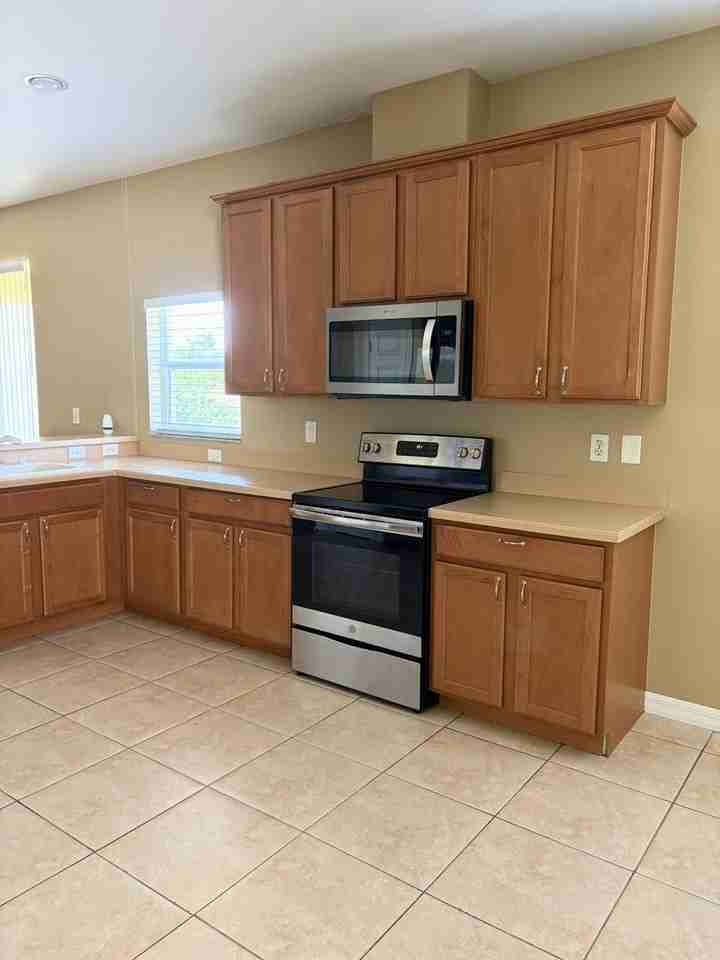 7514 Dragon Fly Loop - Photo 2 of 10