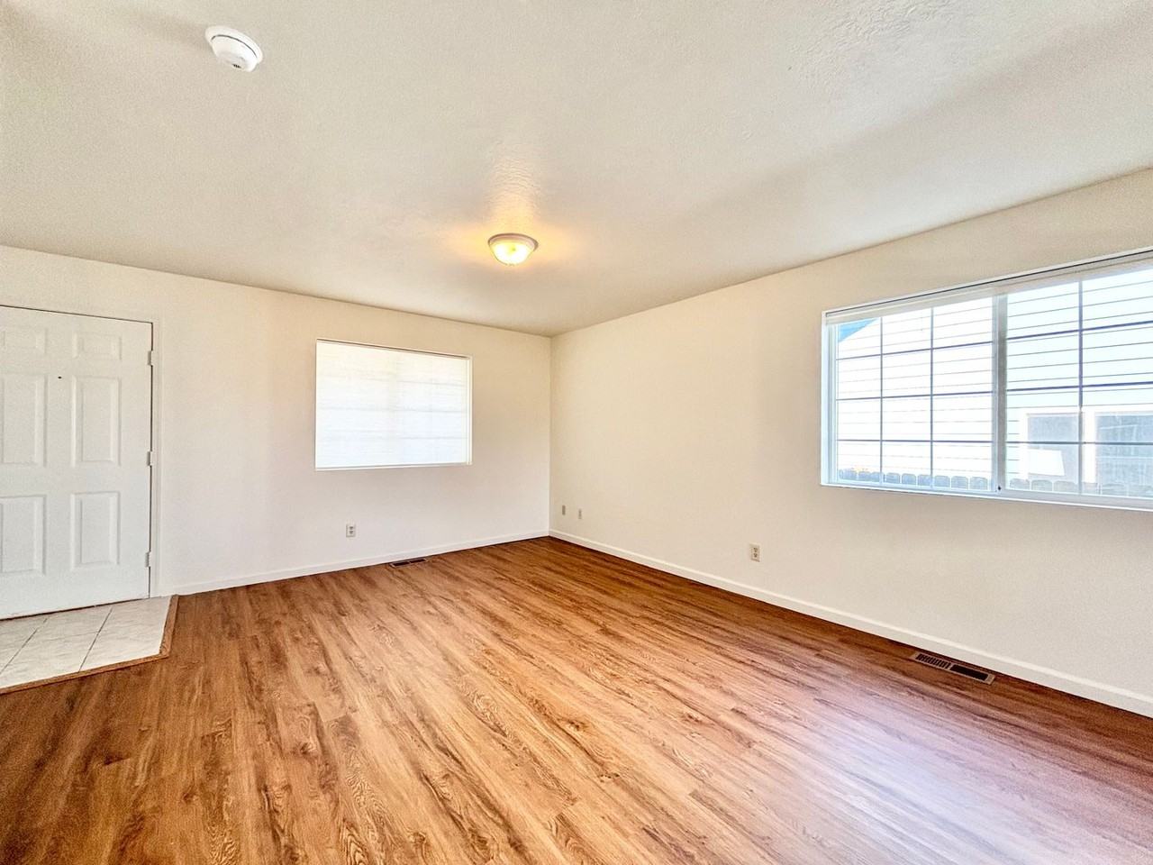 312 Golden Valley Dr - Photo 2 of 11