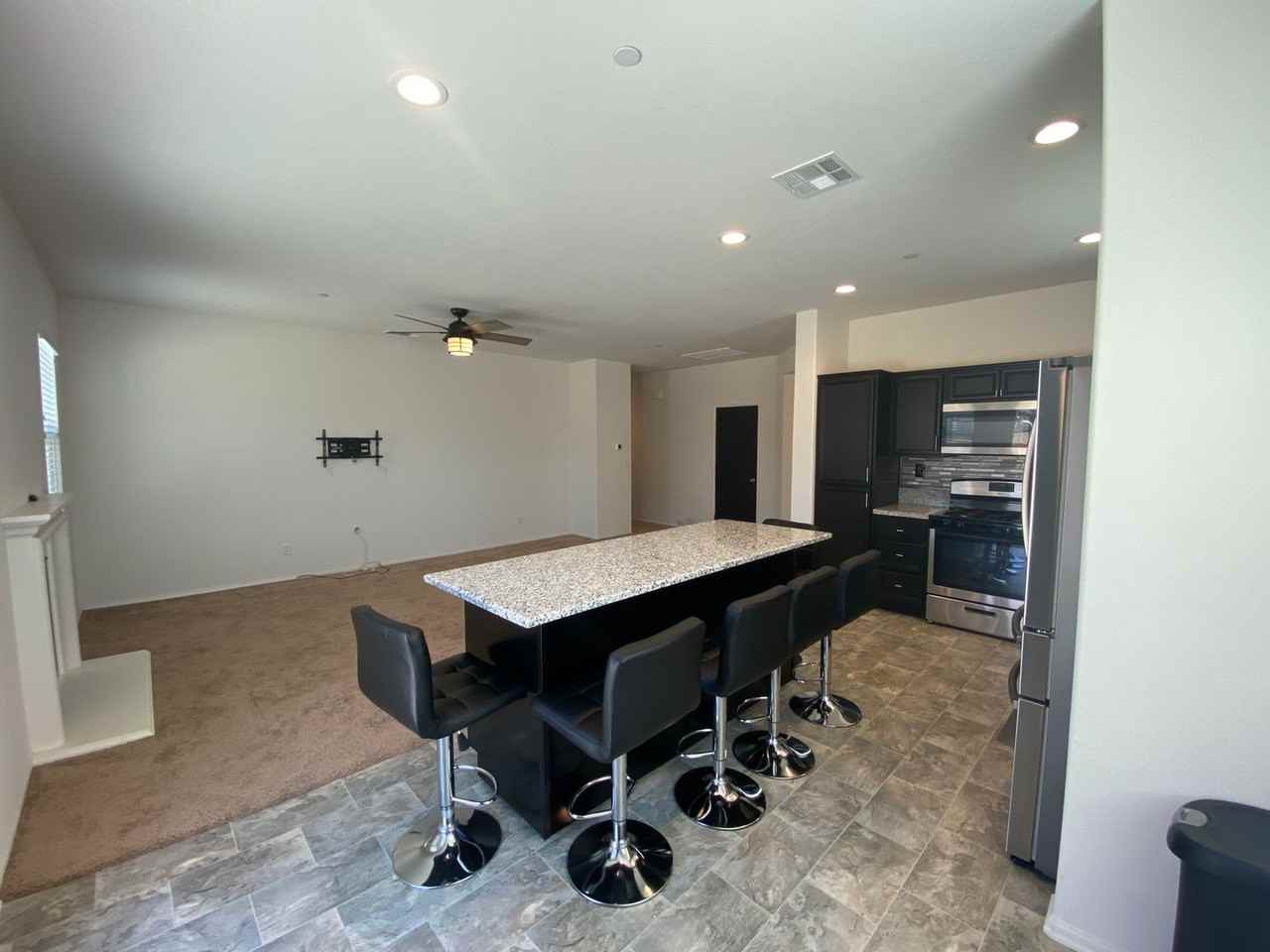 3017 Via Bella Rosa Ave - Photo 5 of 22