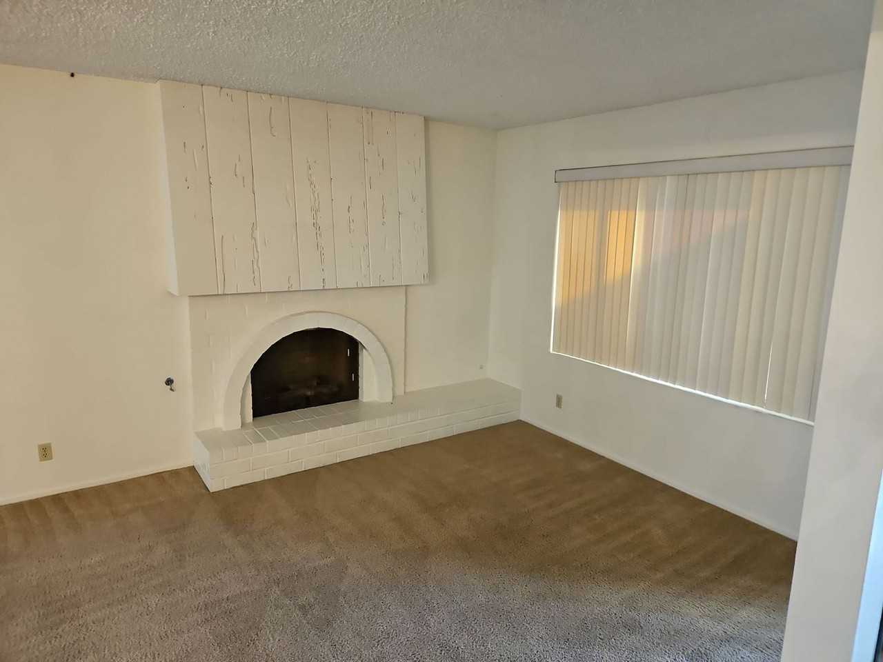 2724 Capistrano Ave - Photo 5 of 33