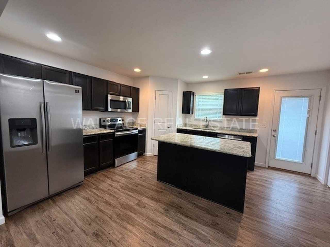 811 Bob Kirby Rd - Photo 3 of 10