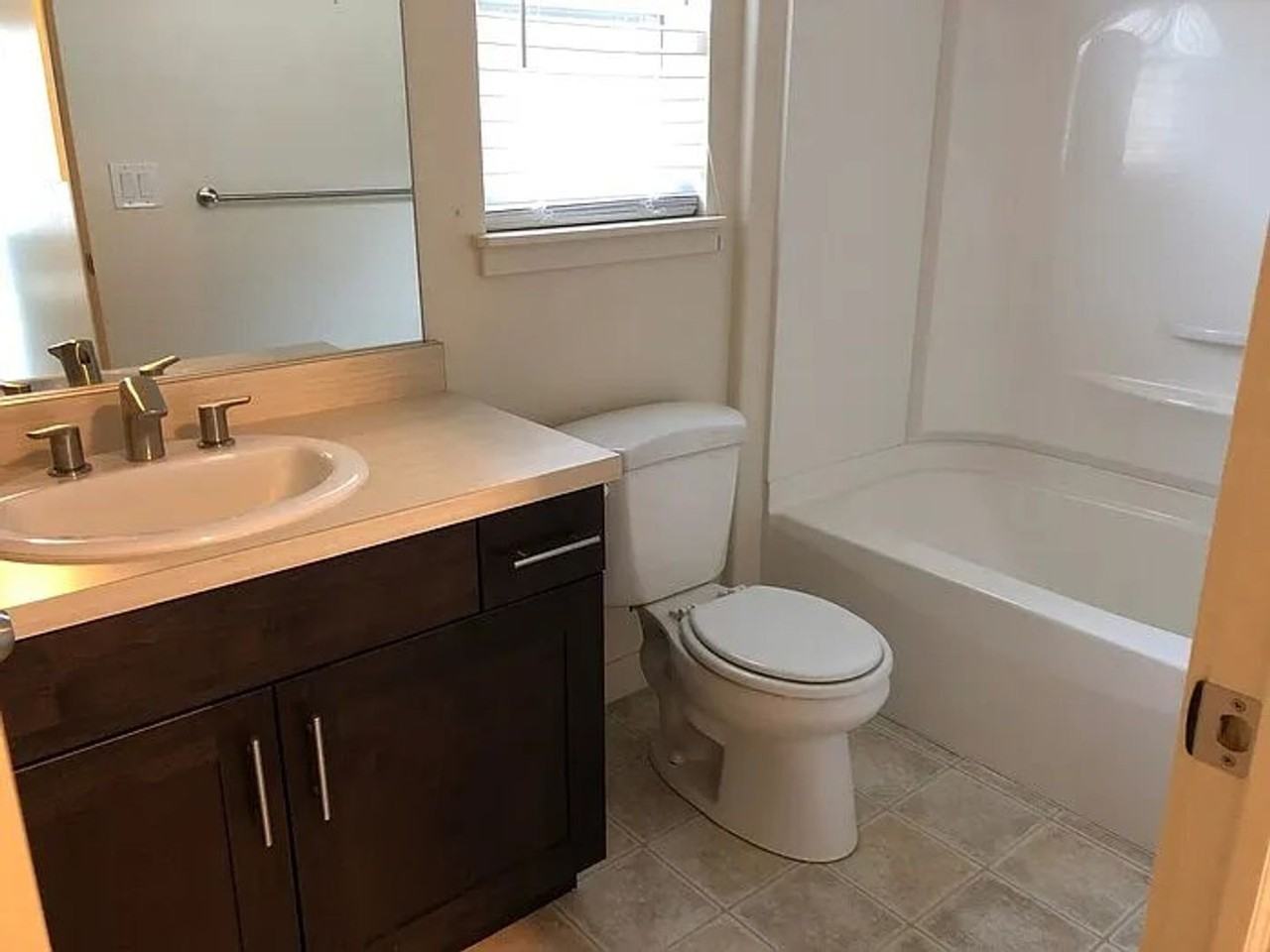 11219 S Crescent Oak Way - Photo 2 of 9