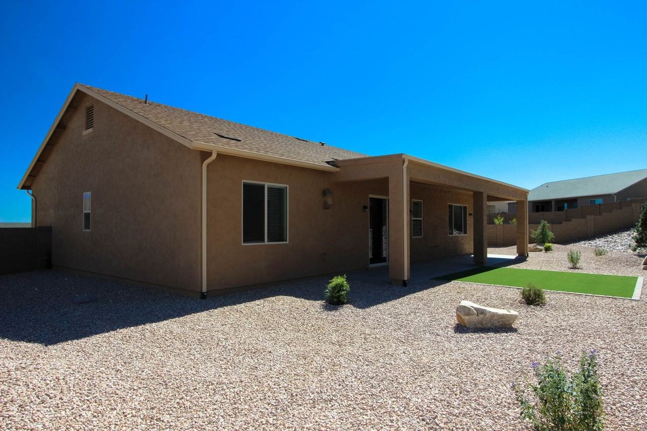 4078 N Wynnwood Dr - Photo 2 of 19