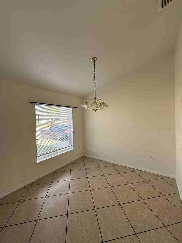 24 Sawfish Ct - Photo 6 of 25