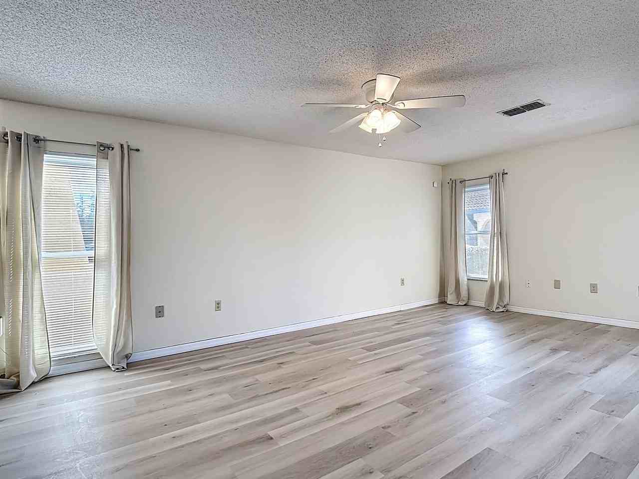 467 Hunter Cir - Photo 7 of 45